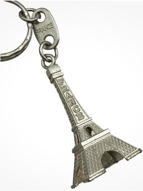 Eiffel Tower Key Ring in Silver Tone